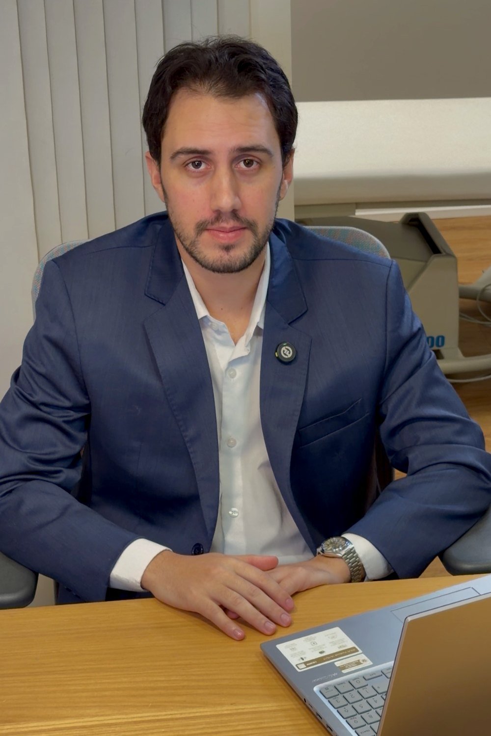 Retrato do Dr. Guilherme Zanatta, médico de família no Morumbi